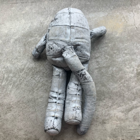 Blamo Bandit Handmade Toy in Distressed Leather - Picture 3 of 4